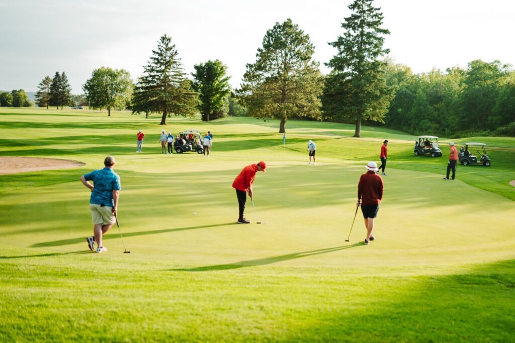 Why Golf at Sugar Lake Lodge Is a Must-Try for Golfers