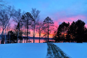 Winter Lodging at the Sugar Lake Lodge